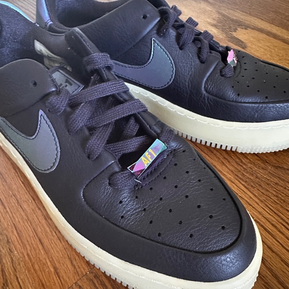 NIKE Air Force 1 Low LV8 Black Iridescent - Picture 7 of 8
